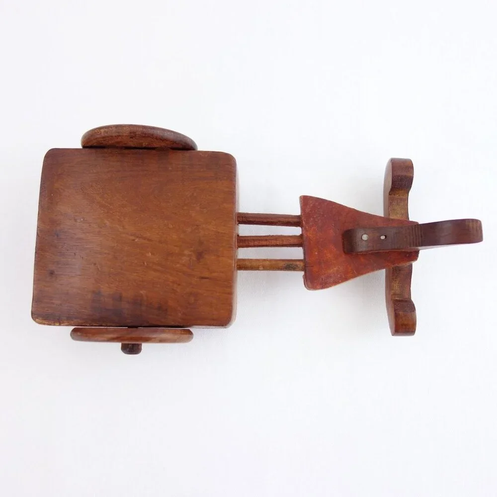Vintage Handcrafted Small Wooden Oxen Cart‎ Ashtray